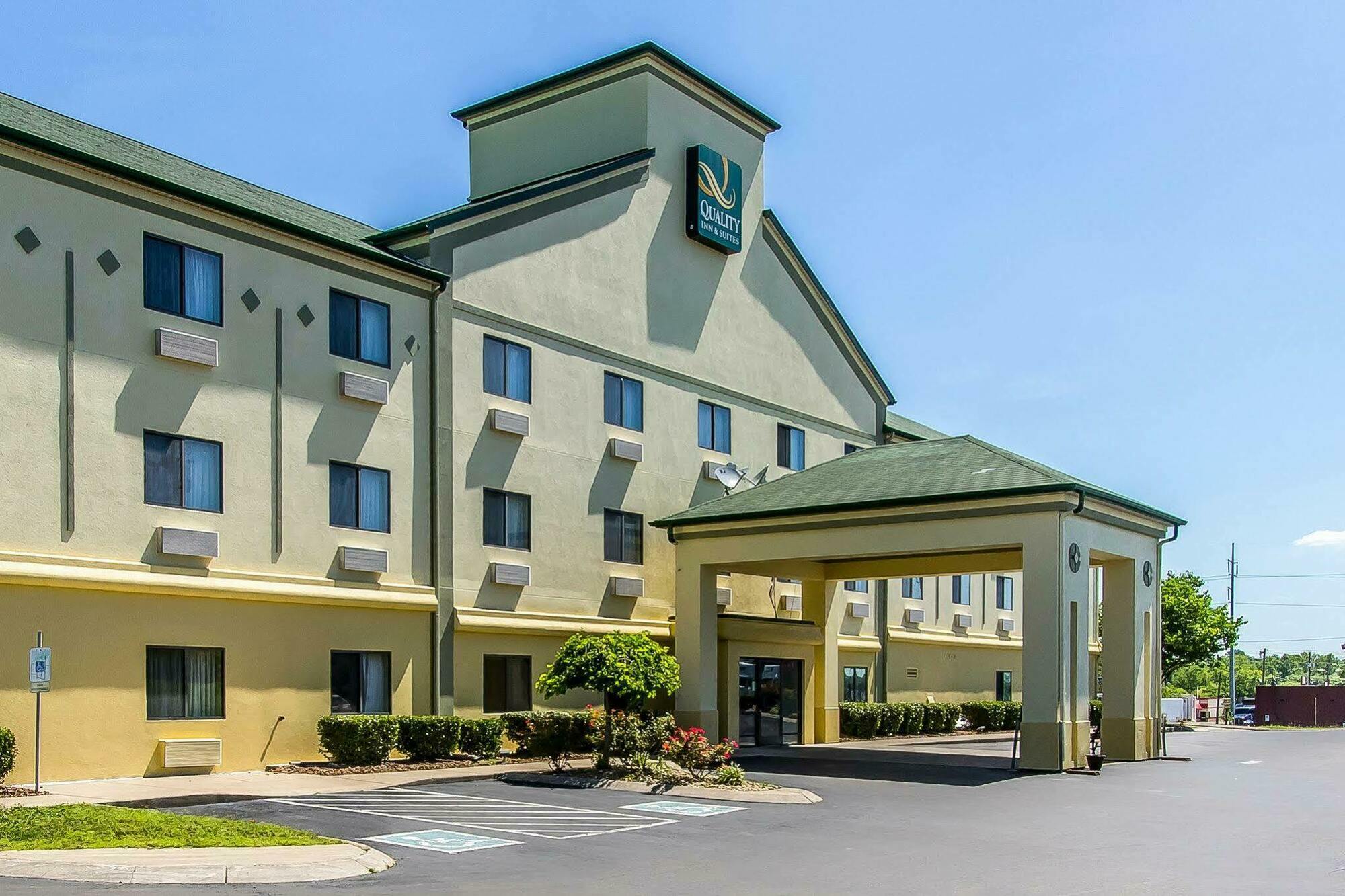 Quality Inn & Suites La Vergne Ngoại thất bức ảnh