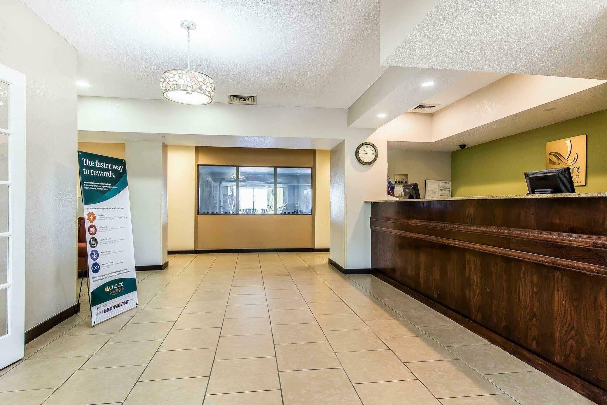 Quality Inn & Suites La Vergne Ngoại thất bức ảnh