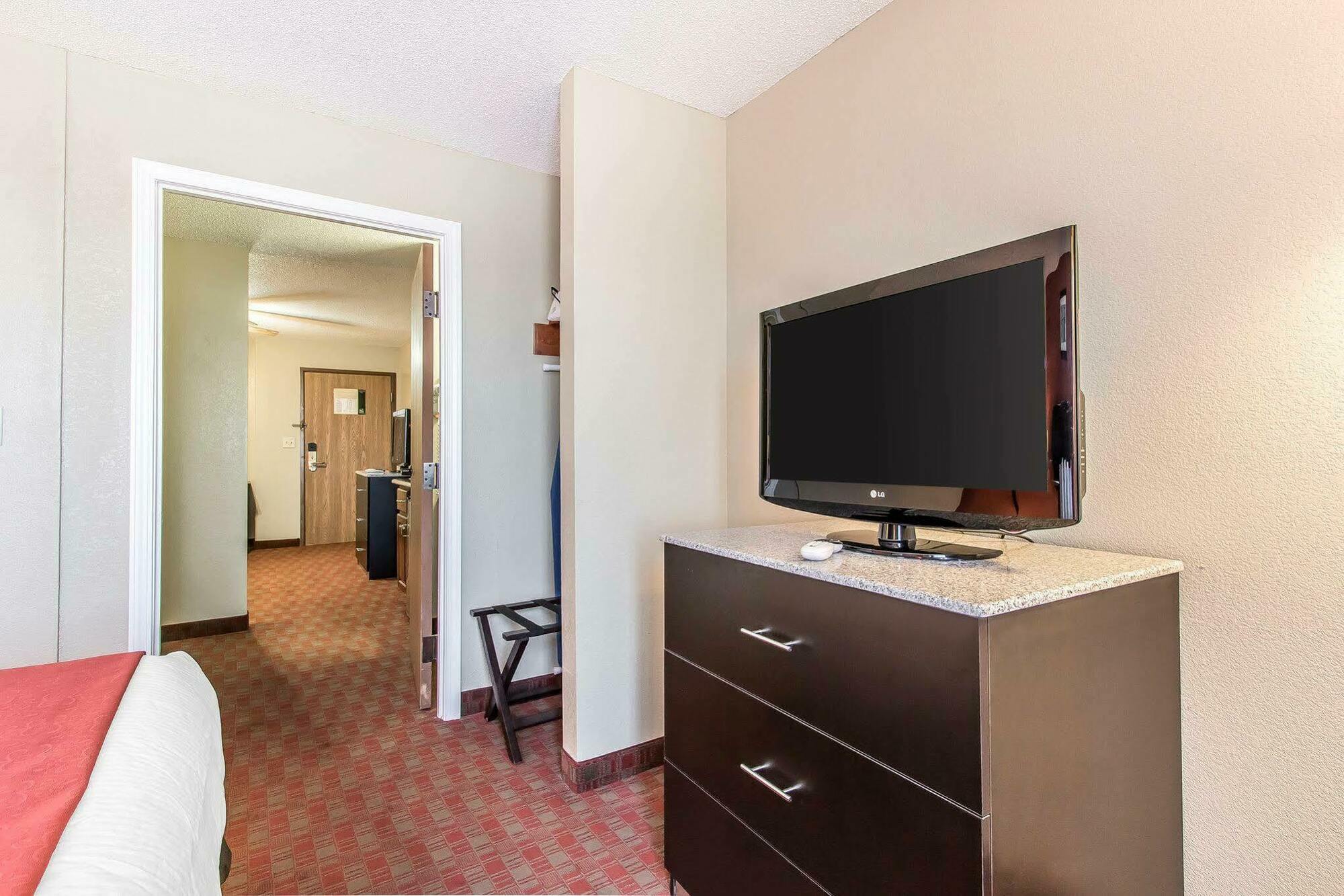 Quality Inn & Suites La Vergne Ngoại thất bức ảnh